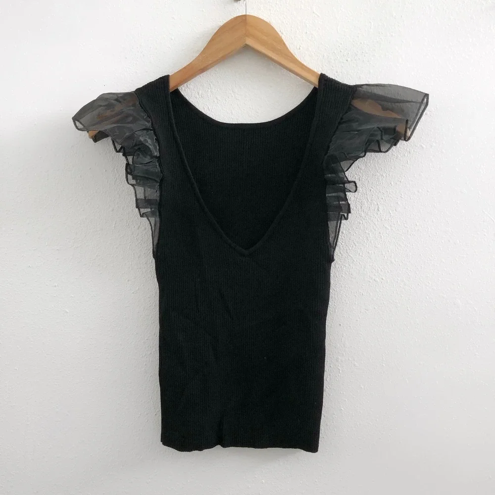 ANTHROPOLOGIE Ruffled Sweater Tank Size XS - Picture 4 of 11
